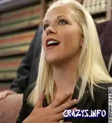 Сексапильная блондинка извинилась за секс с 14-летним учеником ...