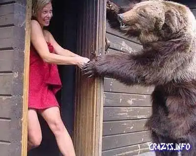 Наконецто ты пришел! Заходи скорей мой сладкий...