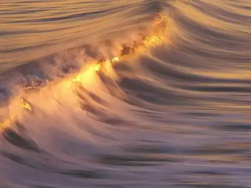 Мощь и красота волн