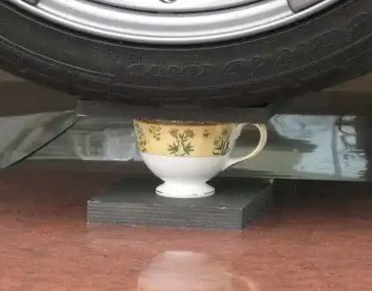 Lamborghini Gallardo на фарфоровых чашках