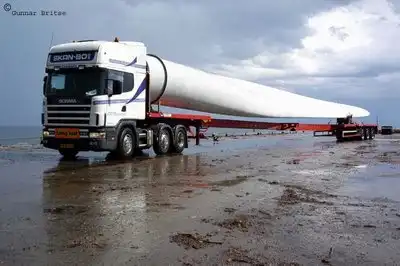 Ветряки у берегов Дании (14 фото)