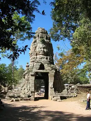 Древние храмы Ангкора