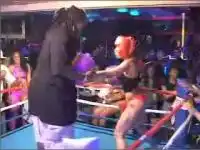 Ух! Королевы нокаута