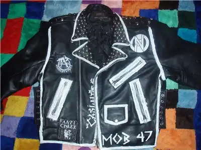 Панк-шмот(в основном забугорный)