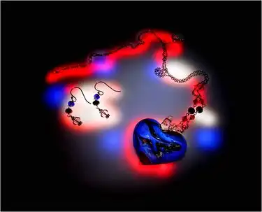 Красиво подсвеченное стекло
