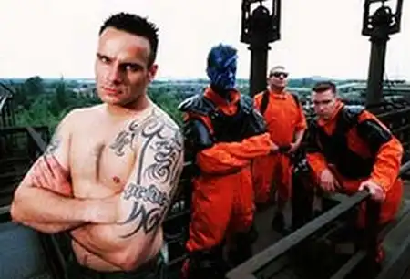 Радист Вогт снова рвется в бой или пара слов о Military-EBM