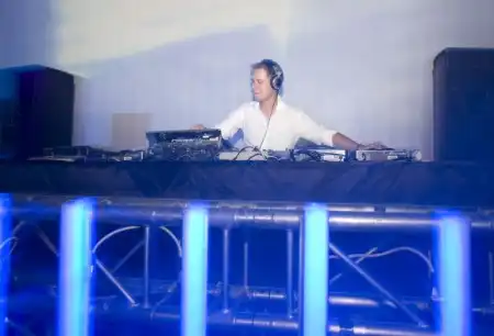 Потери слуха у музыкантов и звукорежиссеров — проблема XXI века.