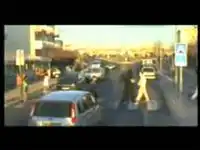 Вот это терпение, в России бы давно уже переехали