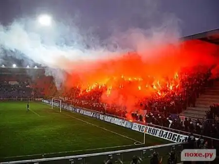 Питерские фаны взбудоражили ливерпульских пожарных.