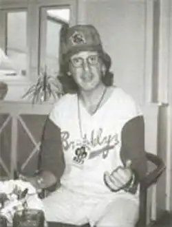 Безумные панки и рокеры в домашней обстановке