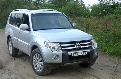 Новому Mitsubishi Pajero («Паджеро» обрубили края)