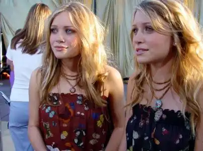 Свежие фото сестер Olsen