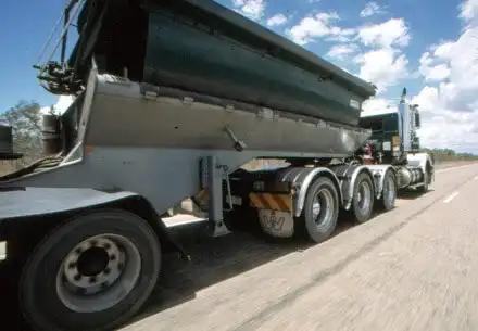 Автопоезд (4 фото)