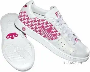 сникеры от адидас...