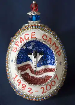 Американские штаты покрасили яйца.