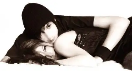 Любви все возрасты покорны...?