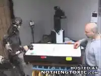 Аэрохоккей с роботом