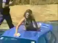 Соскачила с крыши