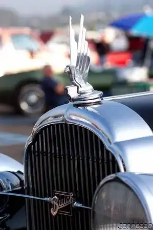 Значки на авто