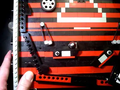 Пинбол из деталей Lego