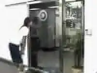 Прикол с дверью