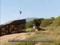 Мега прыжок на скейте