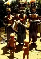 НЕОБЫЧНЫЕ СВАДЕБНЫЕ ТРАДИЦИИ