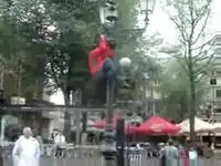 Парень нереально отжигает с мячом