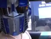 Трансформерам нельзя покупать еду в Макдональдсе