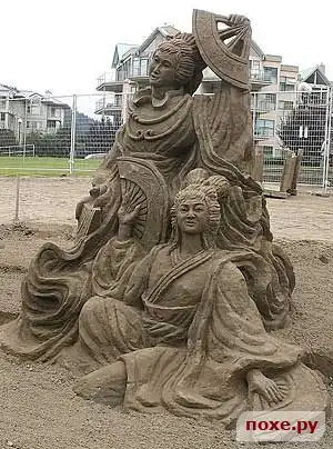 Фигуры из песка...Абалдеть...