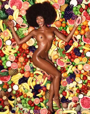 Наоми Кембелл