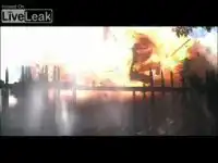 Взрыв дома в замедленной съемке