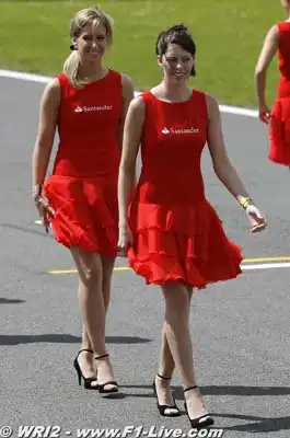 Девушки пит-лейнов