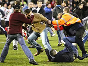 Партизан - Црвена Звезда. История противостояния фанатов