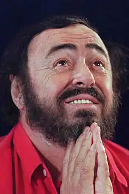 Скончался великий тенор современности.