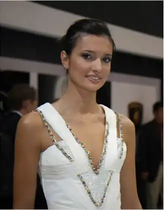 Самые красивые девушки автосалона в Париже 2008 (Часть 1)