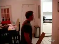 Как отомстить соседу, который разбил бутылку об твою голову?