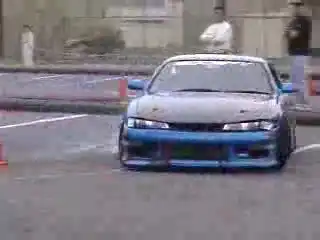 ДРИФТ НА NISSAN SILVIA S14