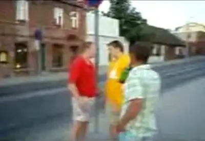 Драка. Красные начинают и проигрывают