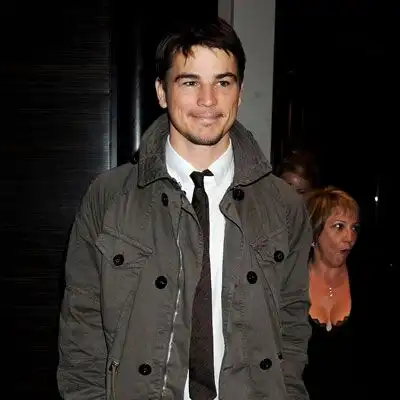 Джош Хартнетт