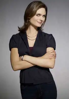 Эмили Дешанель