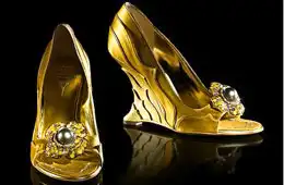 Чем себя балуют миллионеры?