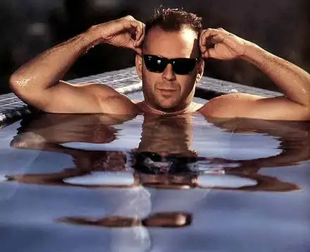 Брюс  Уиллис