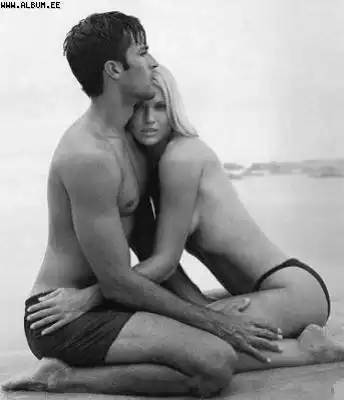 Люблю тебя и жизнь моя прекрасна!...