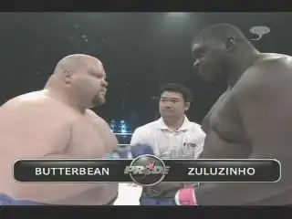 Butterbean vs Zuluzinho Такого безобразия вы еще невидели, настояшие мужчины ! ))))