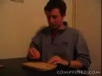 Как проще очистить яйцо от скорлупы