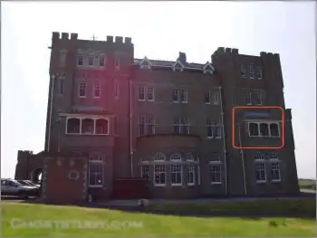 СОВРЕМЕННЫЕ ФОТО ПРИЗРАКОВ