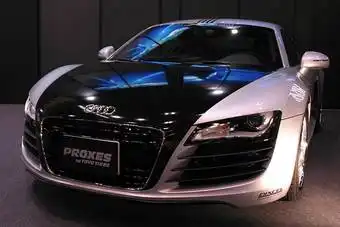 Шоу импортных тюнинг-каров в Японии: Lamborghini, Lotus VTEC, Bentley…