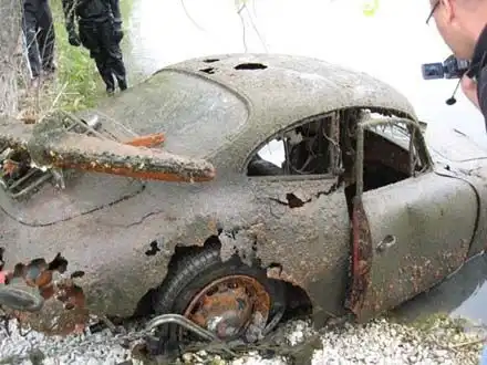 Порш-утопленник (4 Фото)