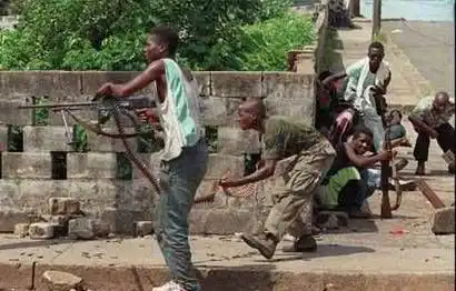 Чисто армейский юмор.